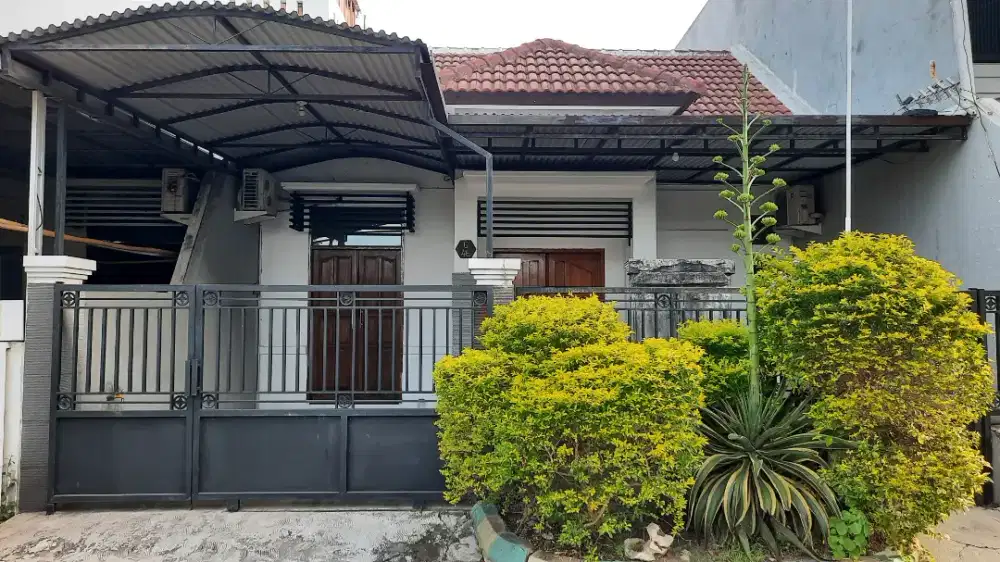 Dikontrakkan Rumah di Palm Spring Regency Lokasi Strategis