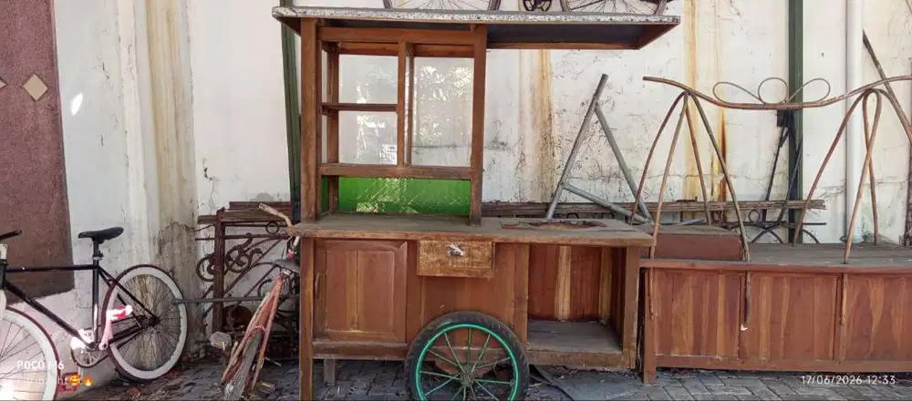 Di jual rombong kayu jati