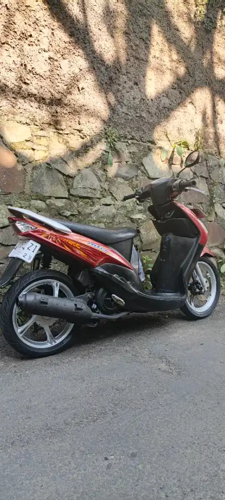 Mio Smile 2009 Merah Maroon