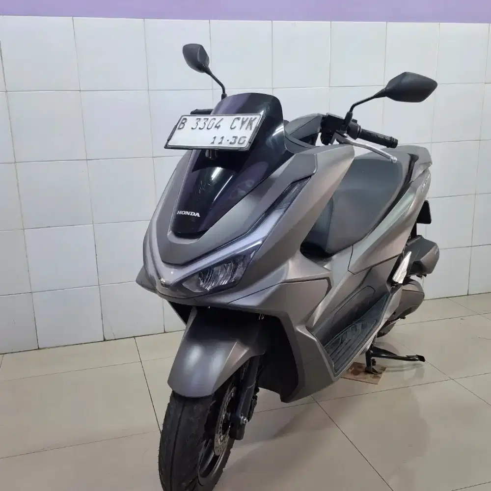 Honda pcx 160 cbs 2025 dp 1.5juta