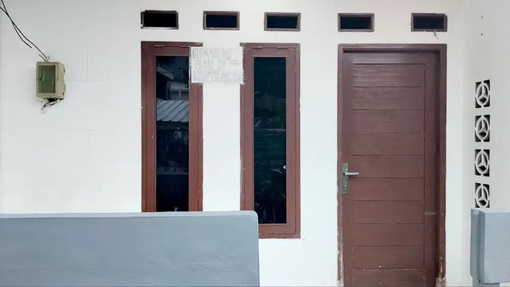 DISEWA 1 rumah strategis Cipulir