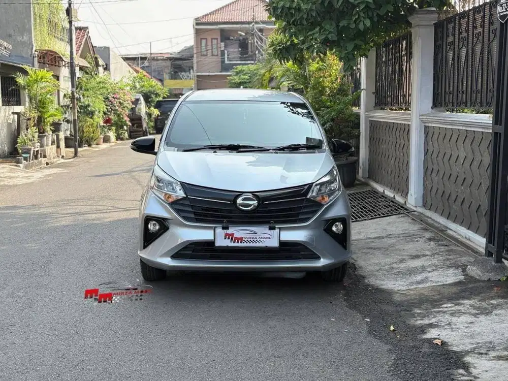 Daihatsu New Sigra R 1.2 AT 2022 Silver