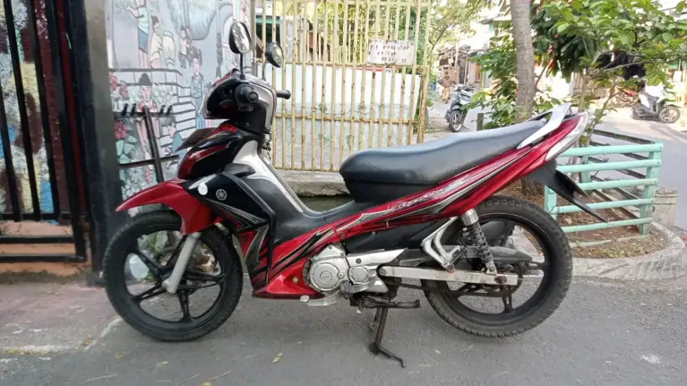 jupiter z cw 2010 mulus bagus mesin sehat