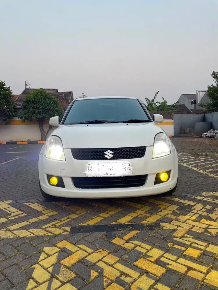 Suzuki Swift 2011 Bensin