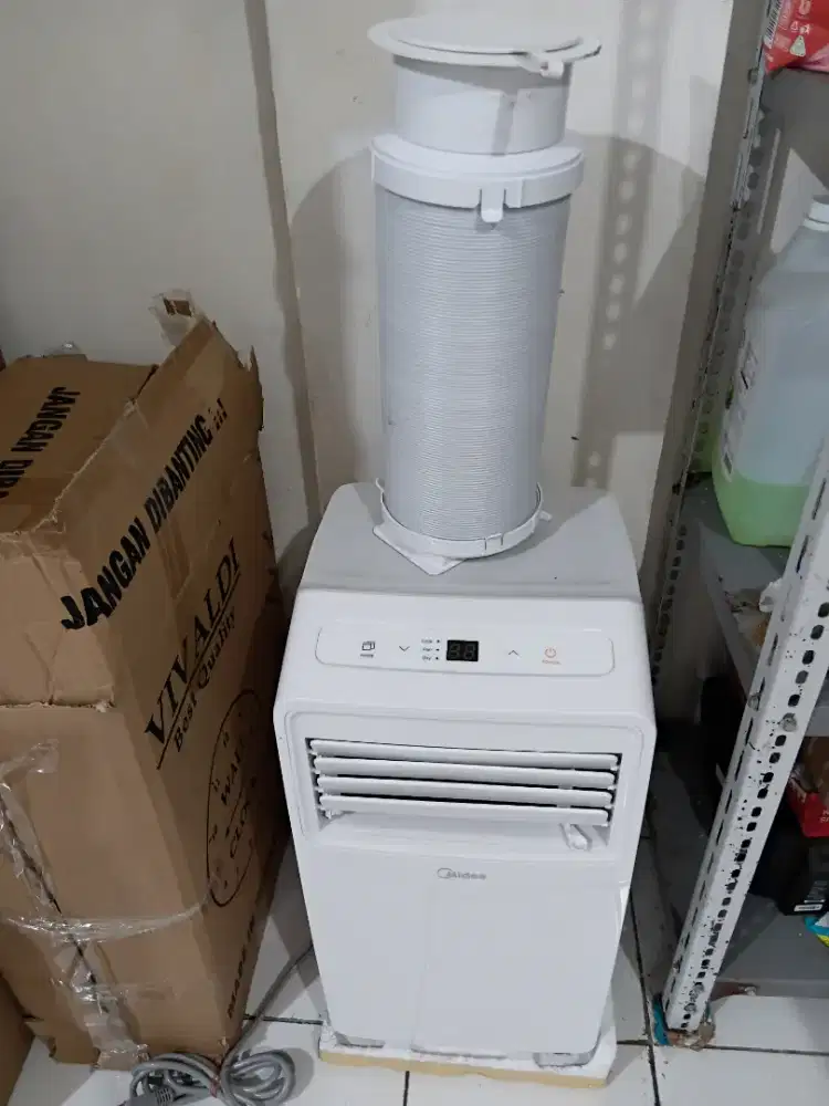 Midea ac portable 1/2 pk mulus cek sampe puas gk dingin uang kembali