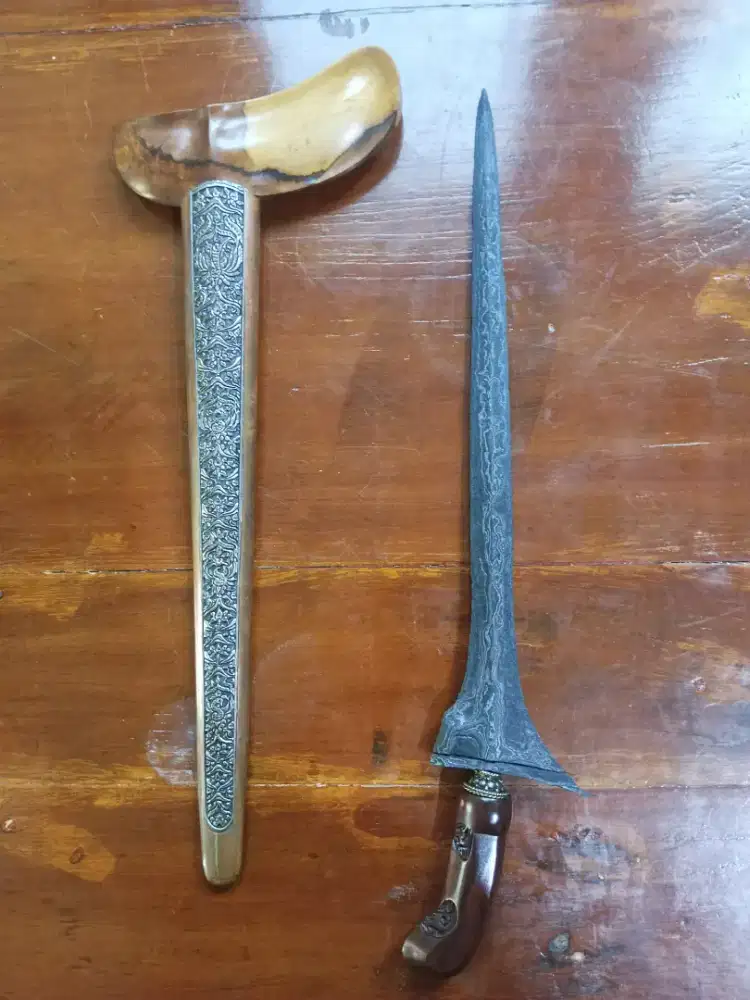 Keris lajer, pamor kulit semongko, nggeger sapi, tangguh HB 5