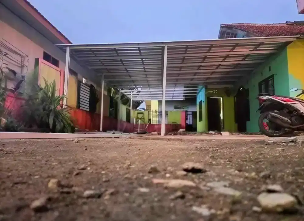 Kanopi baja ringan