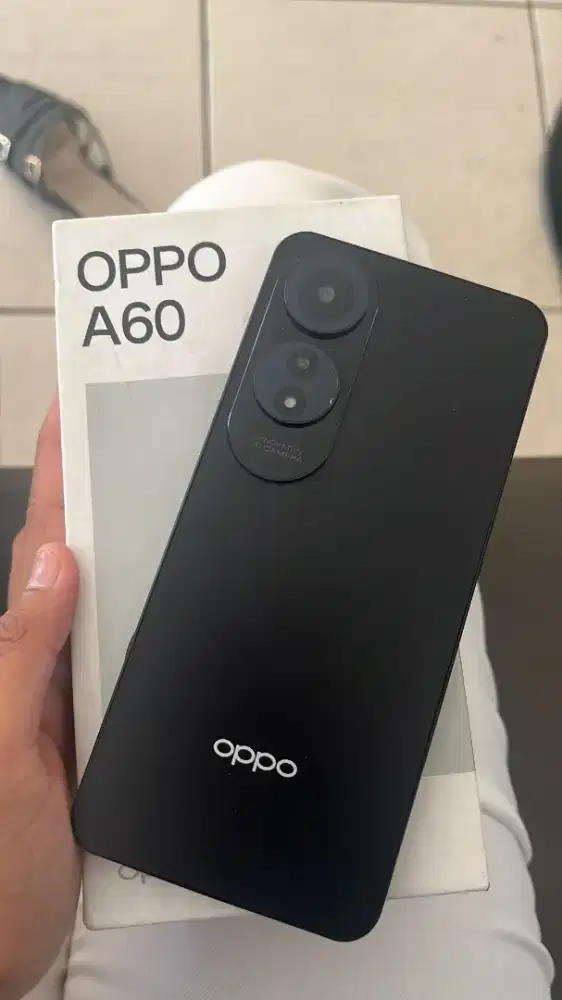 Oppo a60 hp pullset 8/256