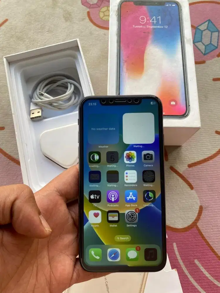 Iphone X 64gb hitam imei lama sinyal lancar gak ada minus