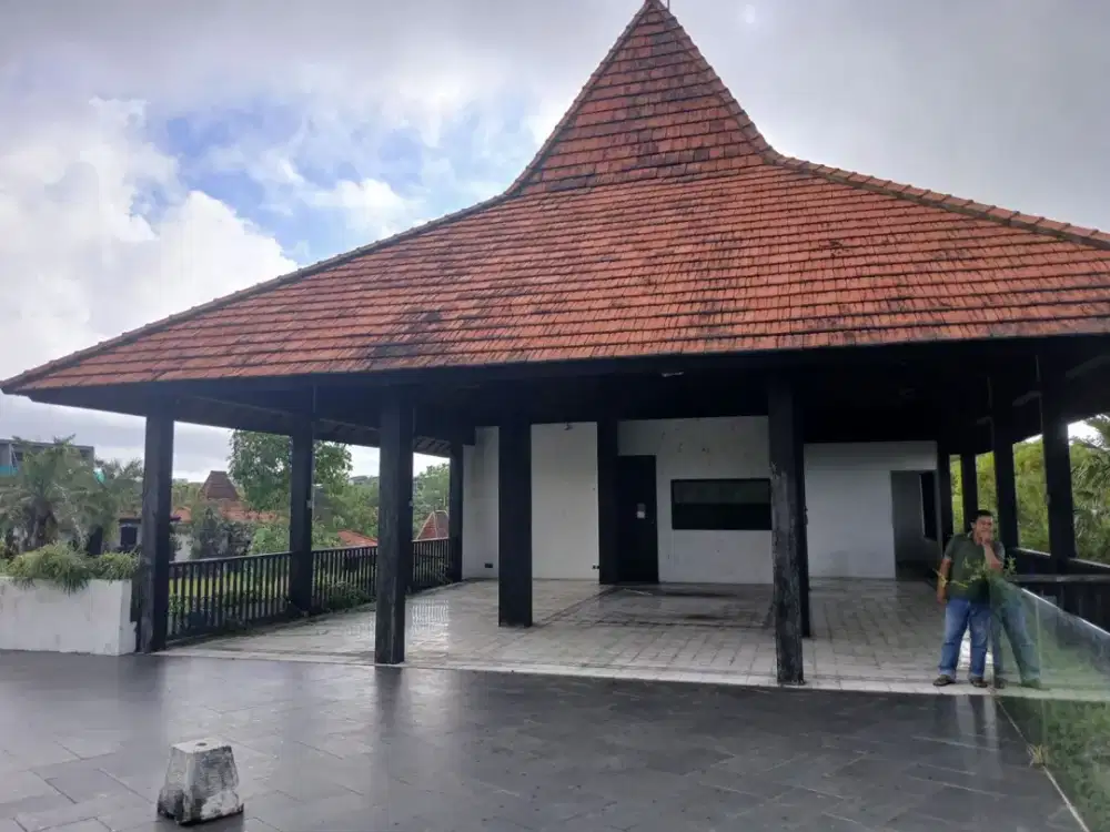 Tanah dan Bangunan Villa: Ada Meeting Room di Kuta Selatan