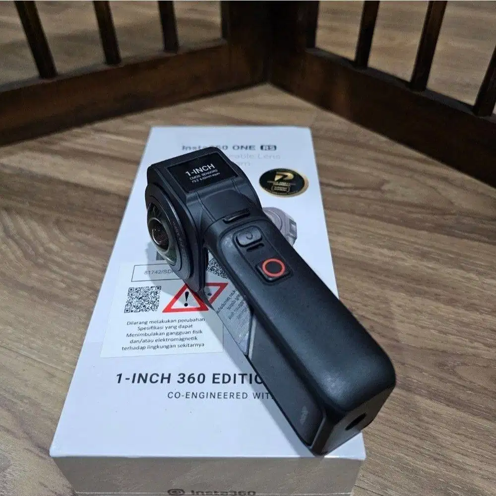 Insta360 One RS 1-Inch Leica Full Set Original Terawat