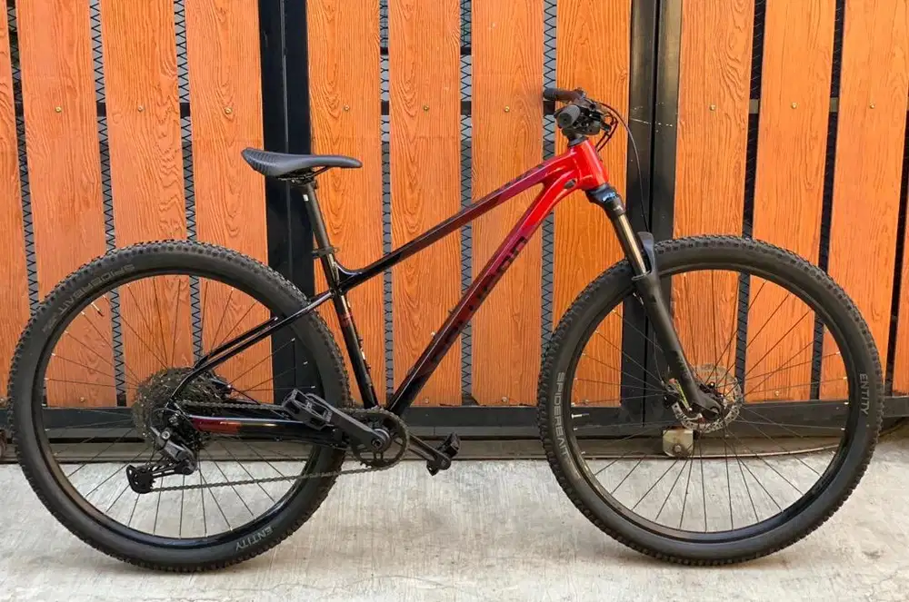 Polygon Xtrada 6 2025 M 29