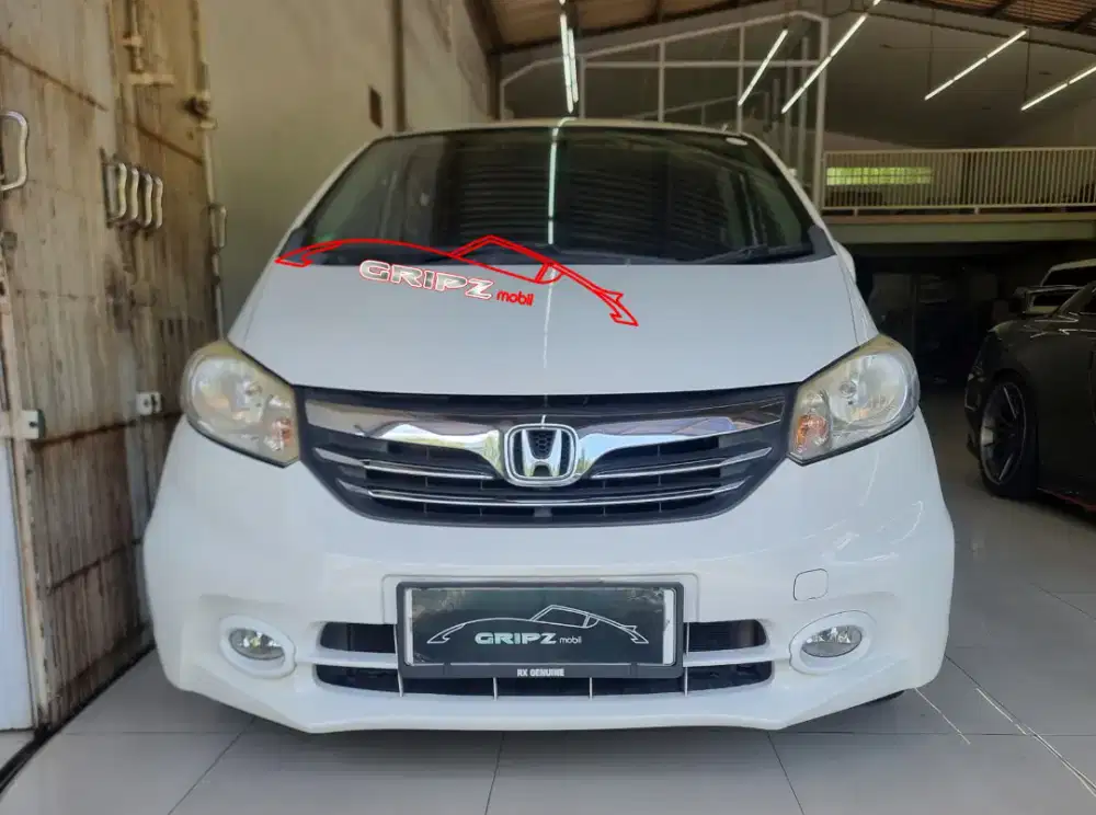 Honda Freed E PSD 2013 White ,=jazz*yaris^hrv*sienta=brio^mobilio*brv