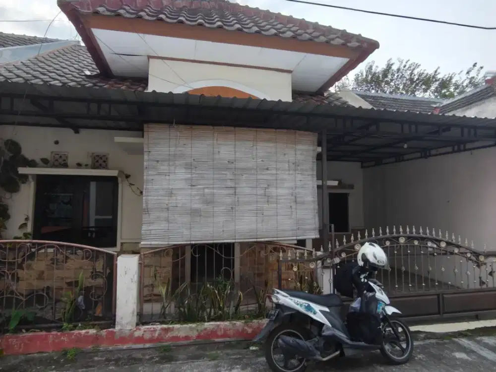 JUAL RUMAH MURAH 3 KAMAR TIDUR DI KARANGANYAR KOTA DEKAT PAHPAHAN