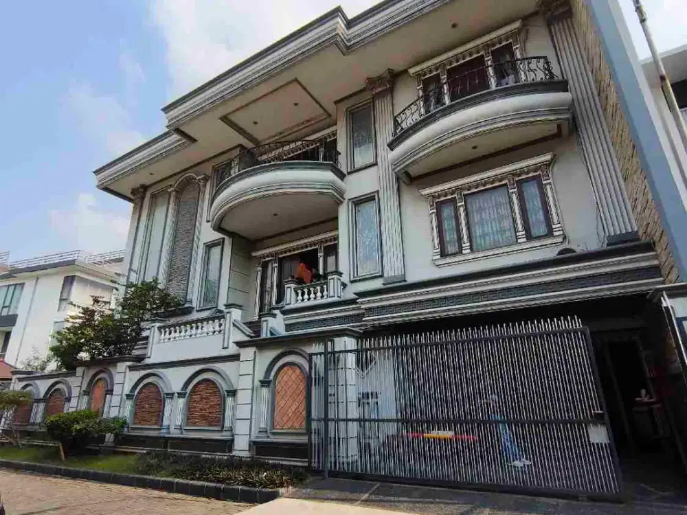 Rumah Mewah Hook Di Cluster Elite Sunter Harapan Indah Jakarta Utara