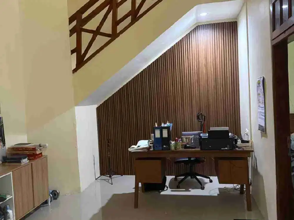 Dijual Rumah Semi Furnished Lokasi Di Surabaya barat