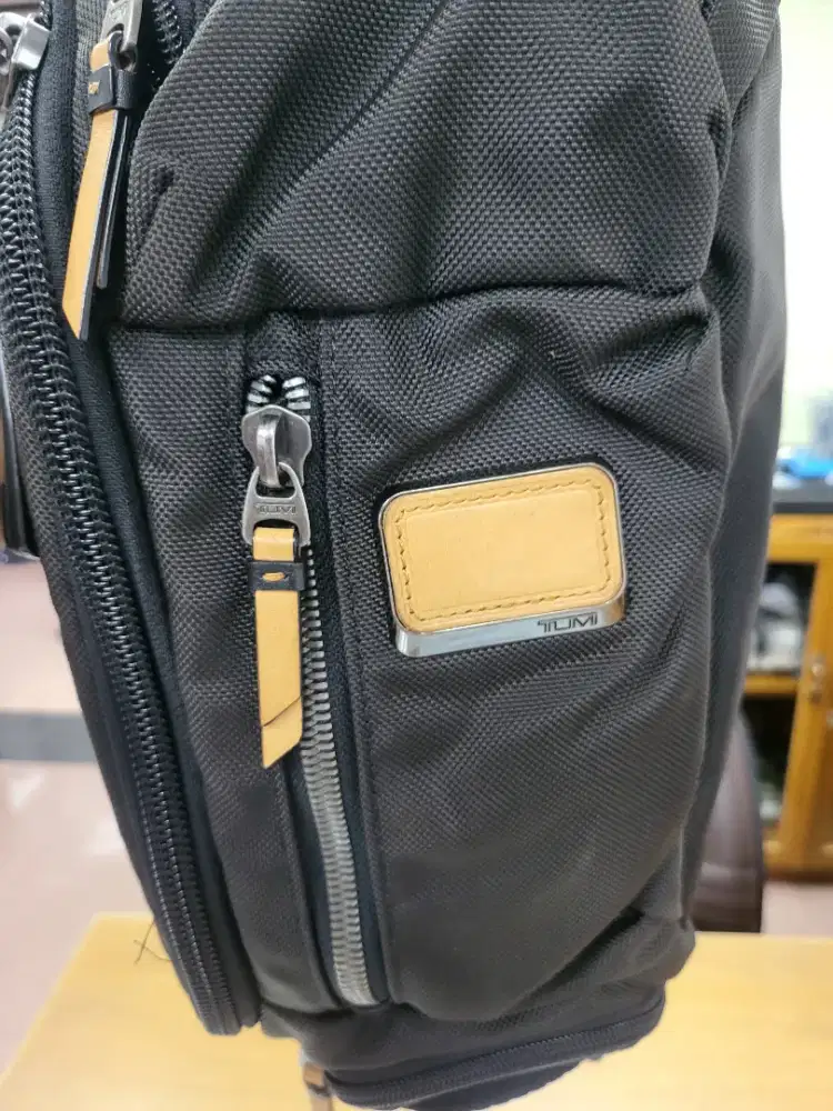Tumi Kelley Sling Bag
