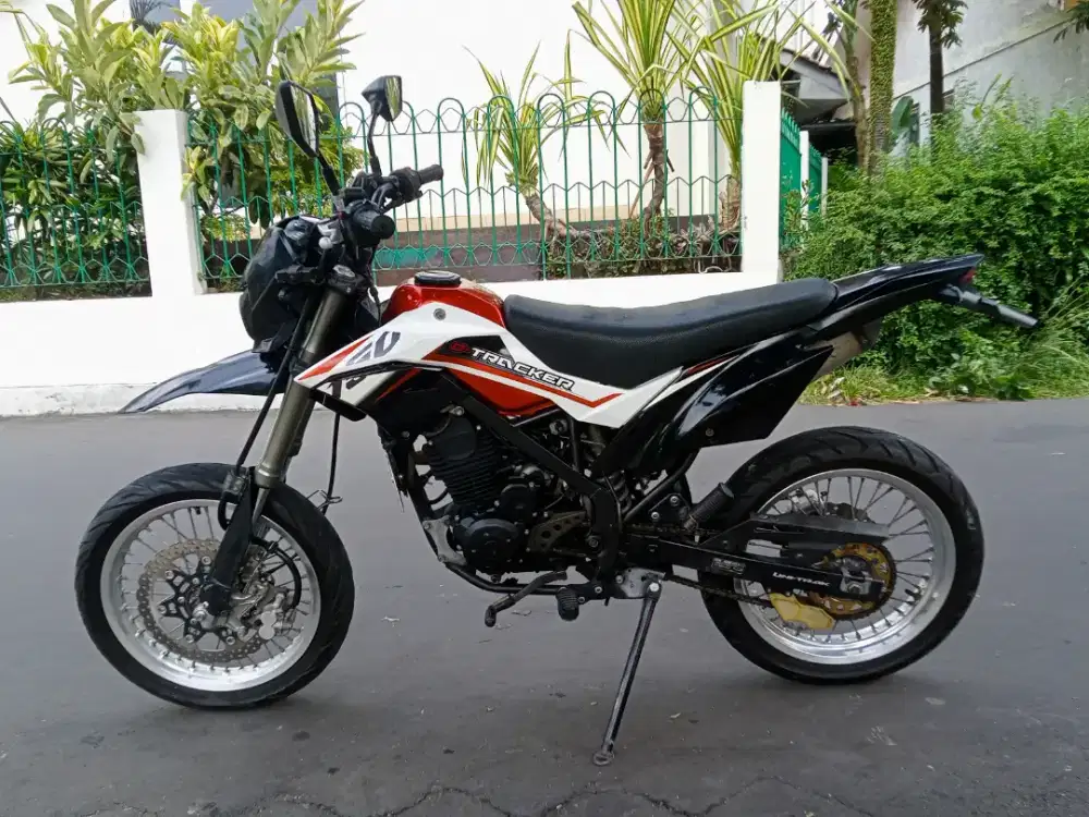 Dijual D-Tracker 2016 pjk lewat mesin jos