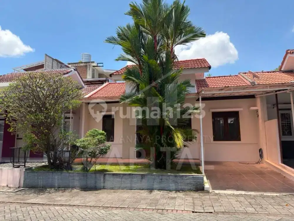 Rumah Cakep Baru Renov di Tatar Banyak Sumba Kota Baru Parahyangan