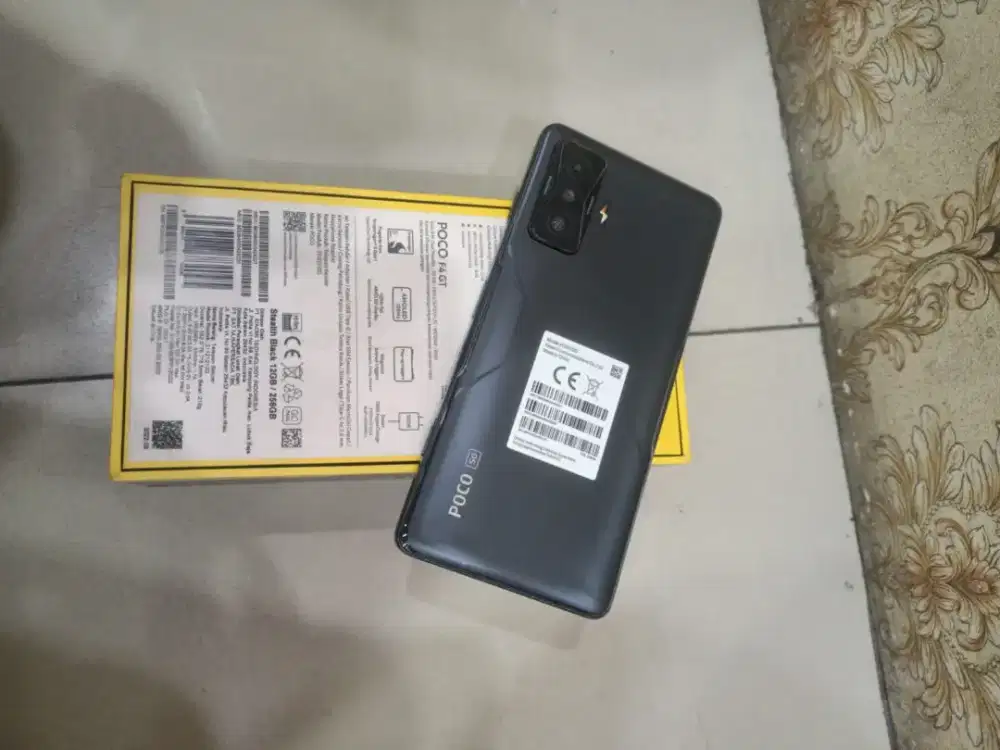 Poco F4 GT ram 12+4/256 mlus normal semua nya lengkap