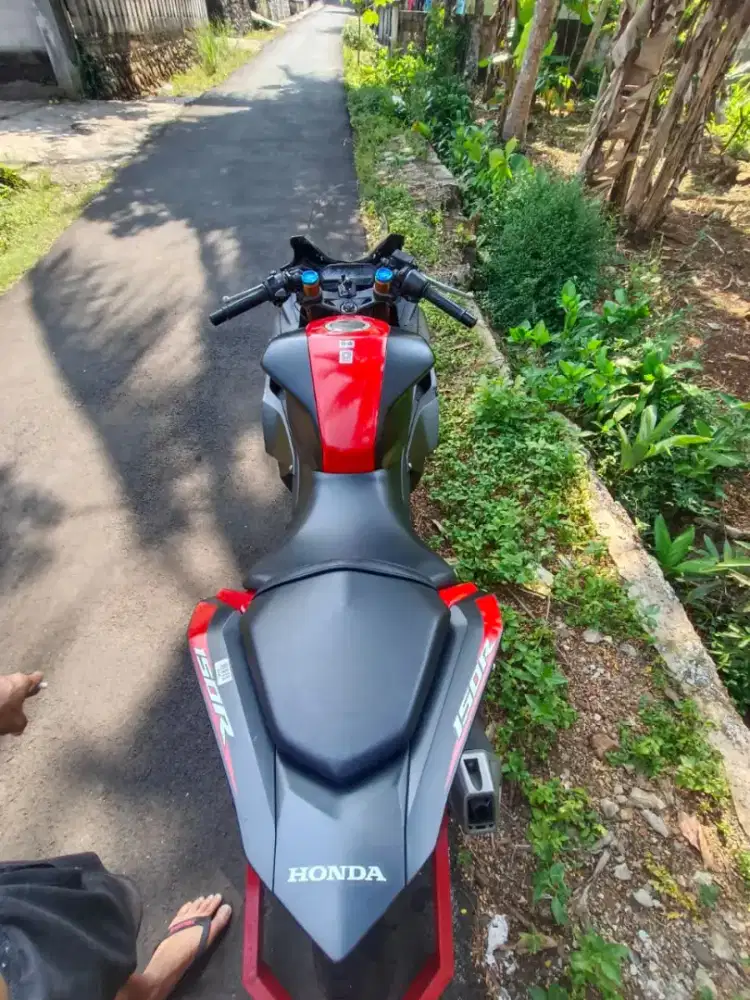 Honda CBR 150 ABS 2024