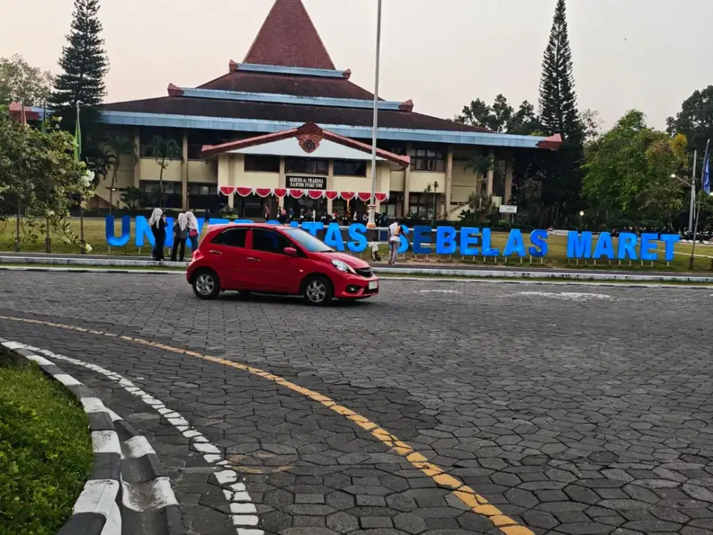 JUAL TANAH PEKARANGAN MANGKU ASPAL HOOK 2 MUKA DEKAT KAMPUS UNS SOLO COCOK BANGUN KOS EXCLUSIVE
