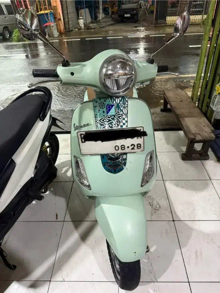 Vespa Matic Lx 125 Batik Edition tahun 2023
