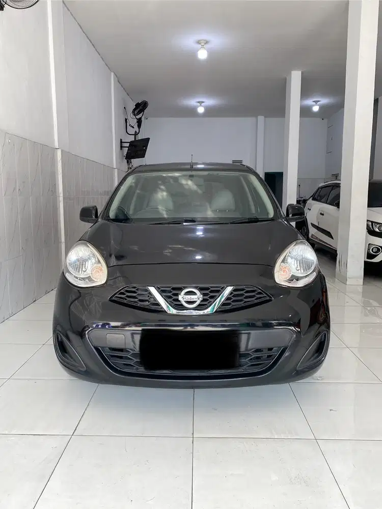 (DP 19 JUTA) Nissan March 1.2 Manual 2015 Hitam 2014 2016