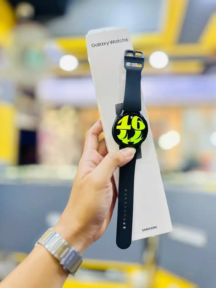 Samsung Watch 6 44mm Like new