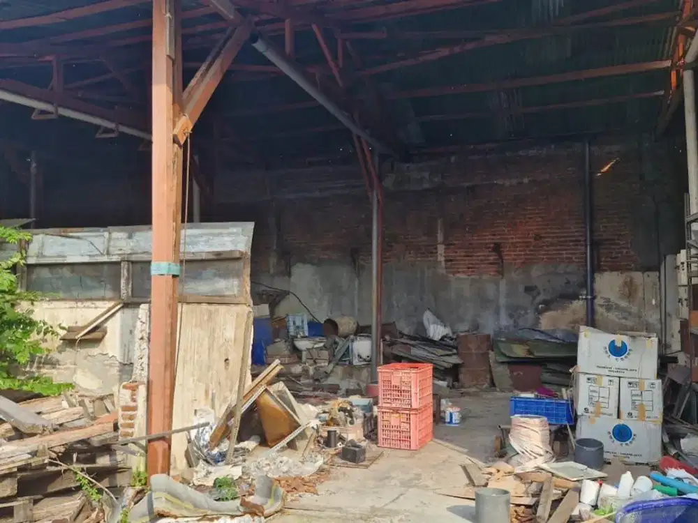 gudang kedinding Ada kantor Listrik 131 kva Daerah sekitar pabrik semua