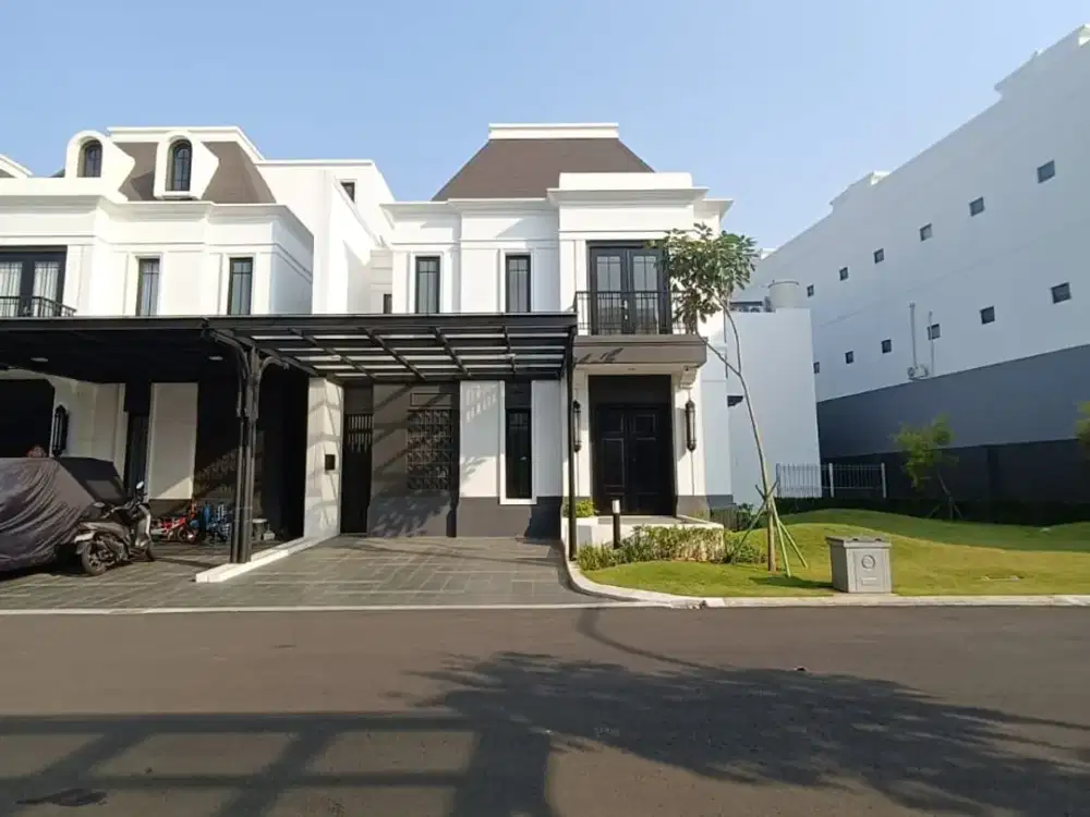 RUMAH BARU POSISI HOOK DI CLUSTER JASMIA SUMMARECON CROWN GADING BEKASI