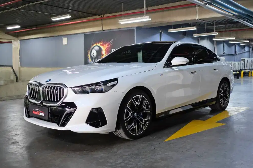 2026 BMW i5 EDRIVE40 EV Like new tdp 298jt