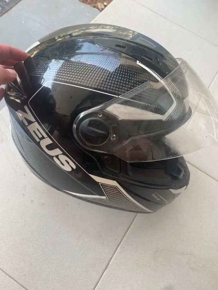 Jual Helm Zeus ZS 811