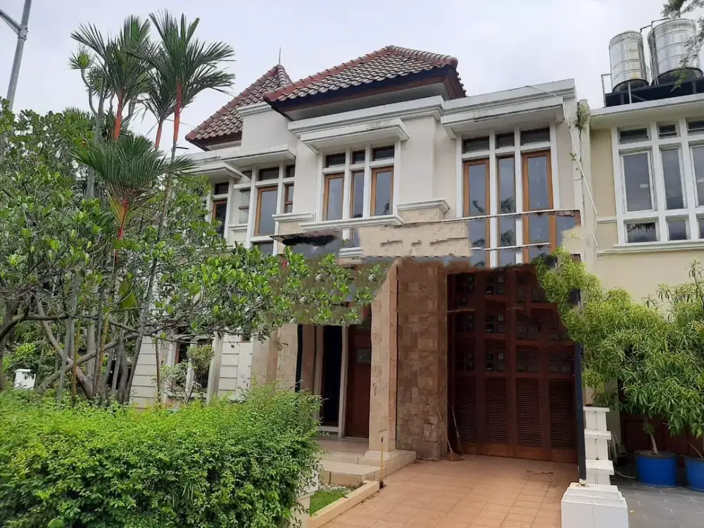 Disewakan Rumah Mewah Cluster Gading Kusuma, one gate system ,bebas banjir ,lokasi strategis