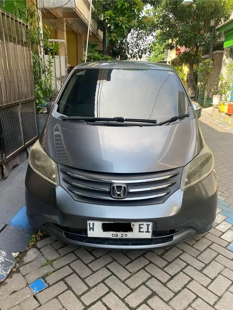 Di jual freed E PSD 2010