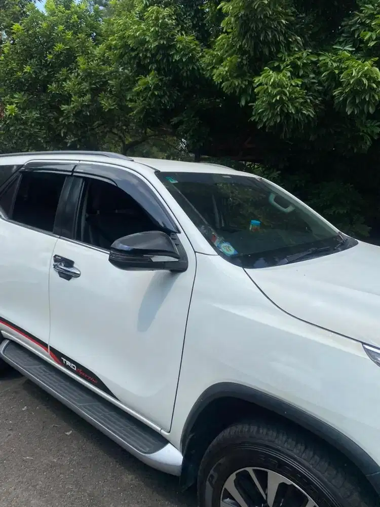 Di jual fortuner kondisi mulus