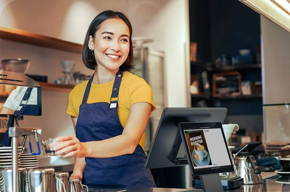 KASIR KEDAI PEREMPUAN