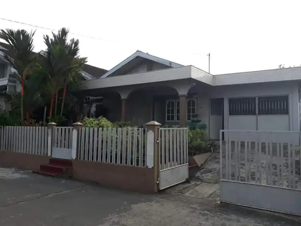 DIJUAL RUMAH KOMPLEK YKP II JALAN DWIKORA II PALEMBANG