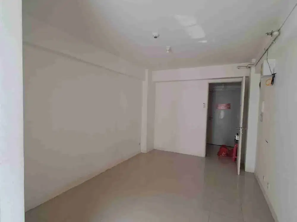 Sewa 2 BR Unfurnished Apartemen Basura City