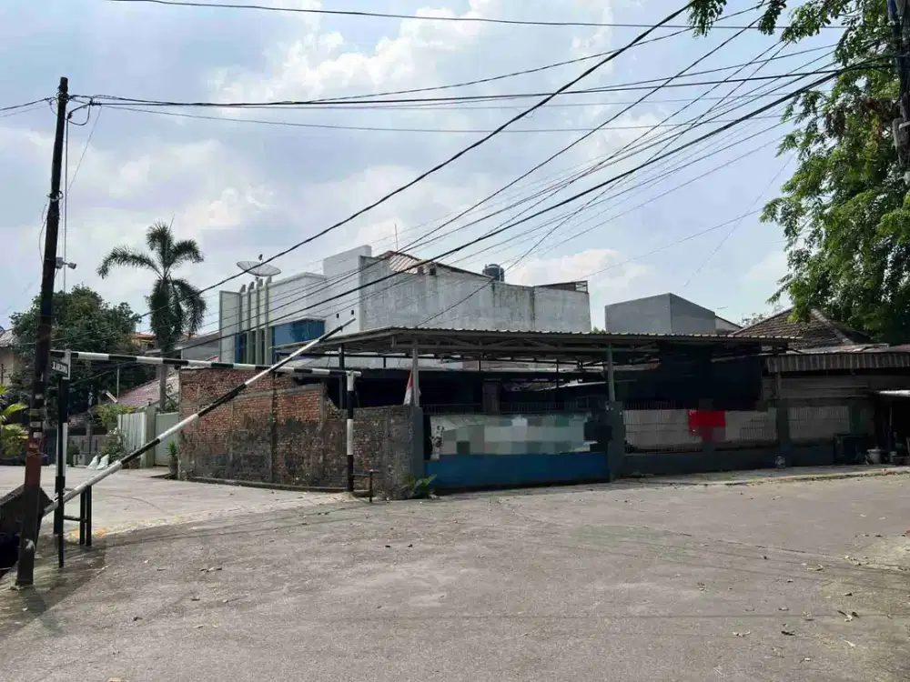 Ruang Usaha 1 Lantai Di Pinggir Komplek Perumahan Duren Sawit. Kota Jakarta