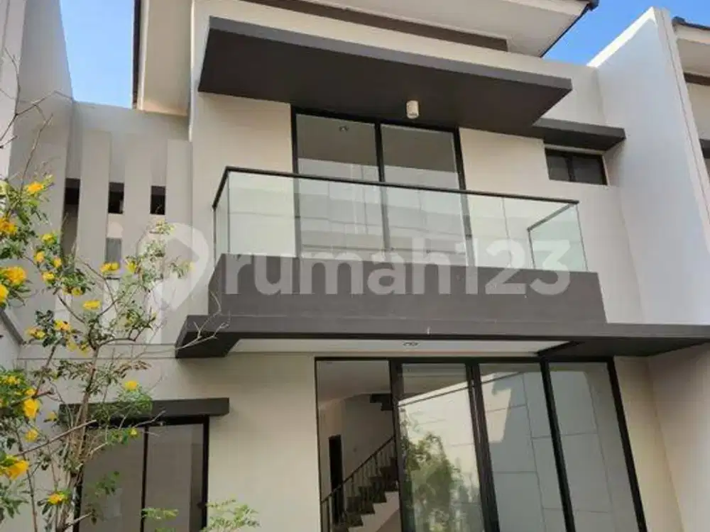 Rumah Simprug Pik2, Uk 8X27 (3+1 Kamar Tidur) Termurah