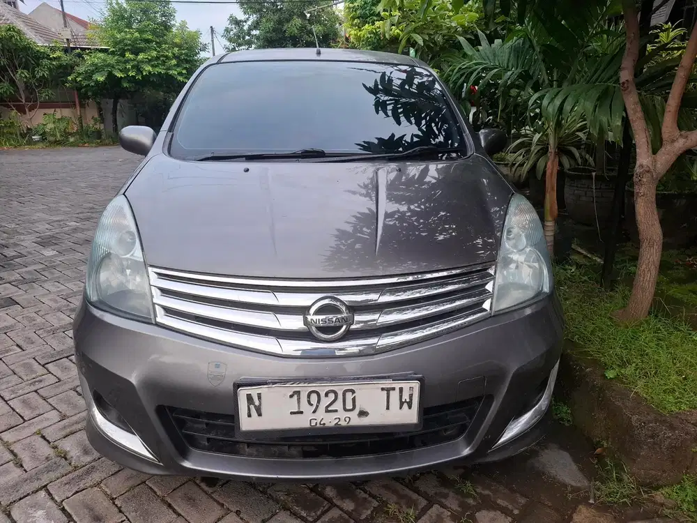 Nissan Grand livina 2013 Bensin