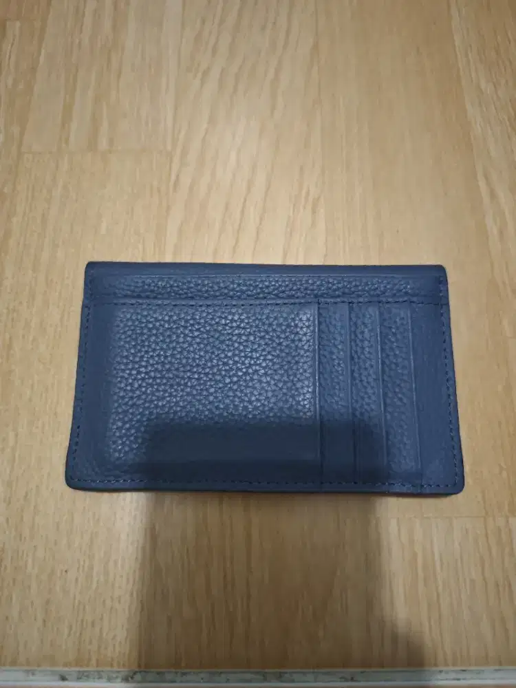 Dompet kulit wanita