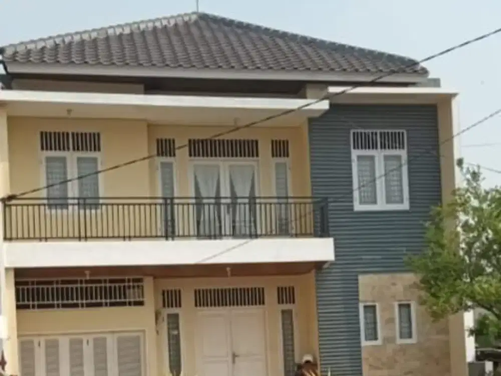 Dijual Rumah Bisa Untuk Usaha Bisnis Di JatiAsih Bekasi Parkir luas dekat dengan tol