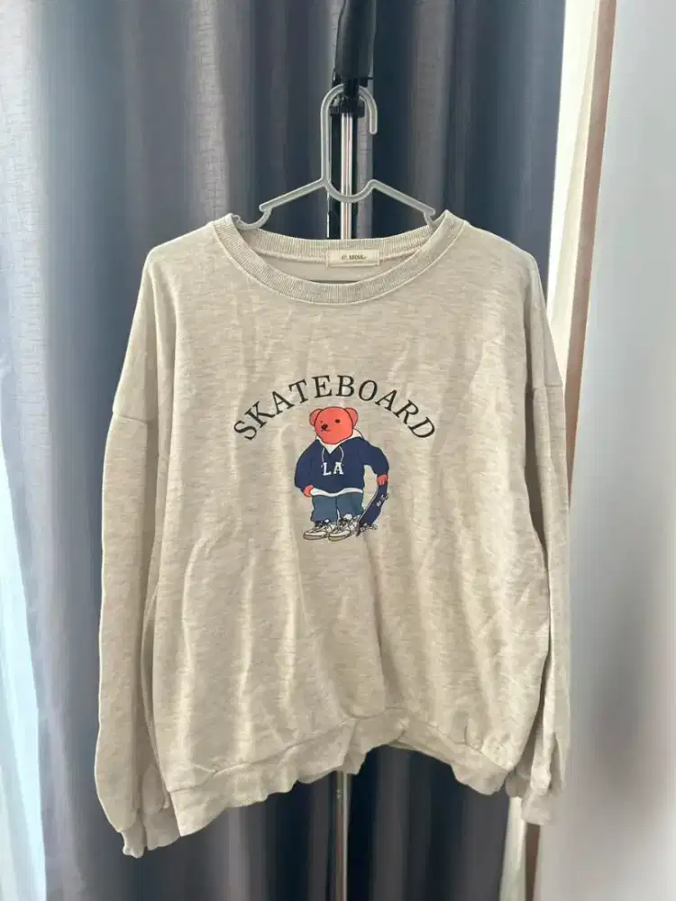 Sweater crewneck oversize preloved