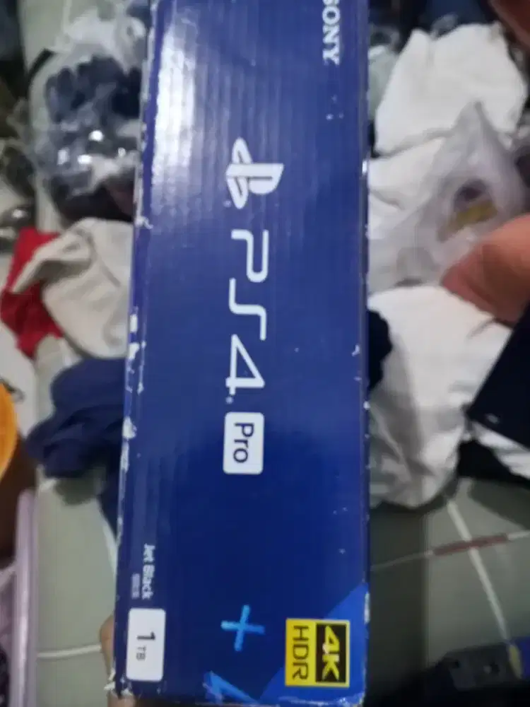 Ps4 pro 1tb likenew fulsett