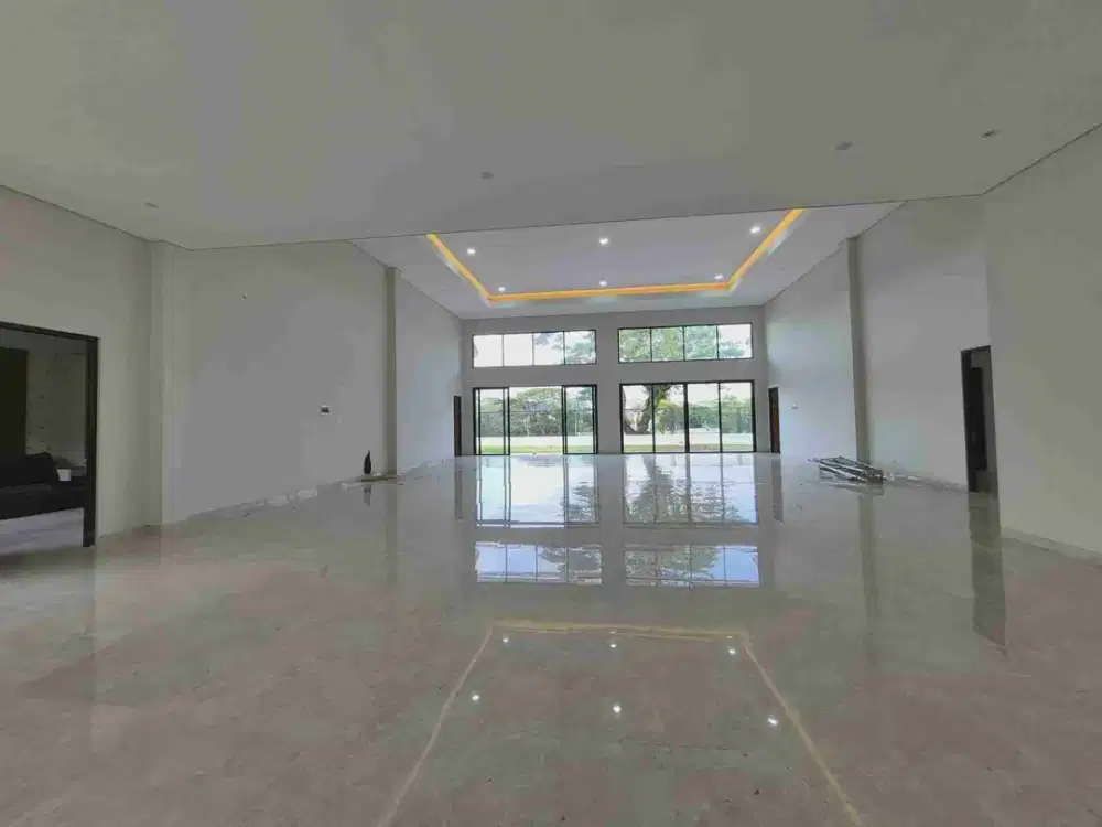 Dijual Rumah Mewah New Gress Golf View di Cluster Bukit Golf Citraland, Surabaya