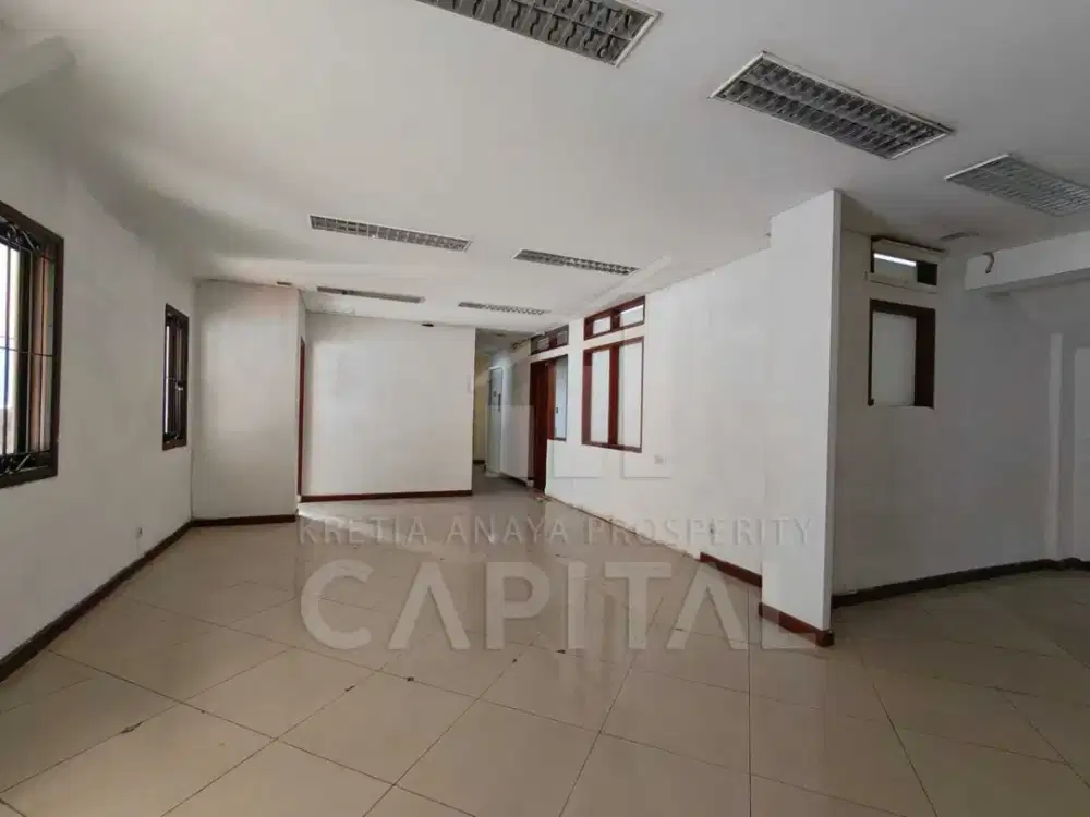 TEMPAT USAHA SIAP PAKAI DAN STRATEGIS DI MAINROAD JALAN DAGO