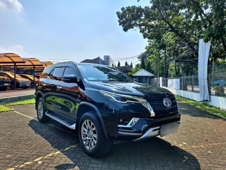 LOW DP - Toyota Fortuner 2.4 4x2 VRZ Solar-AT 2021