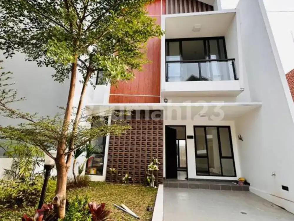 Rumah Baru komplek premium lokasi  hanya 1 Km pintu tol brigif
